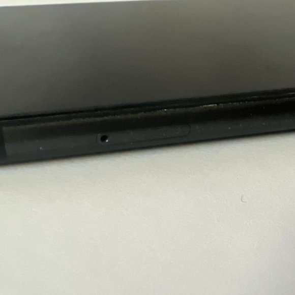 IPHONE 11 64GB BLACK UNLOCKED GOOD CONDITION - Picture 12 of 13